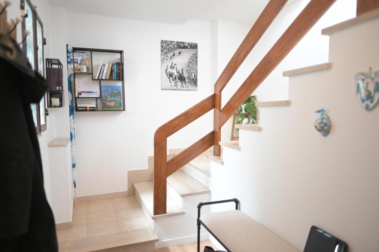 Un Terrazzo Sulla Magia Apartment Siena Exterior photo